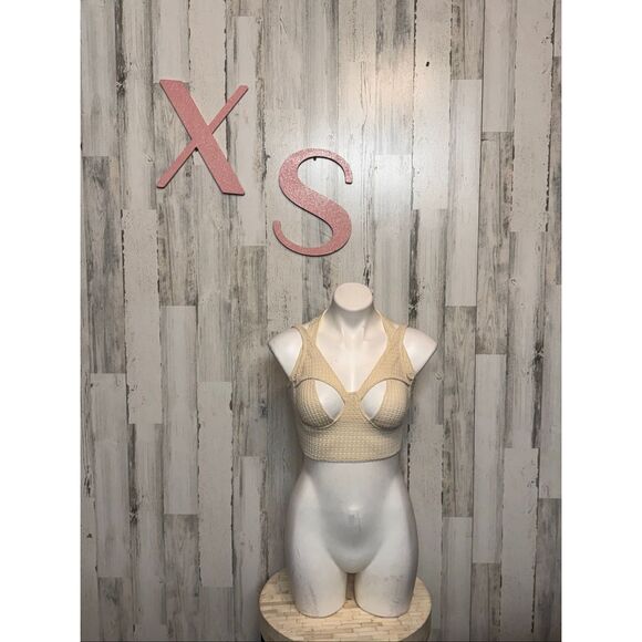 PrettyLittleThing Cream Crochet Textured Cutout Crop Top – Size XS - Picture 1 of 7